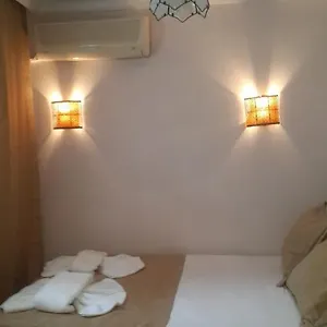Bachos Sultanahmet Couette-café