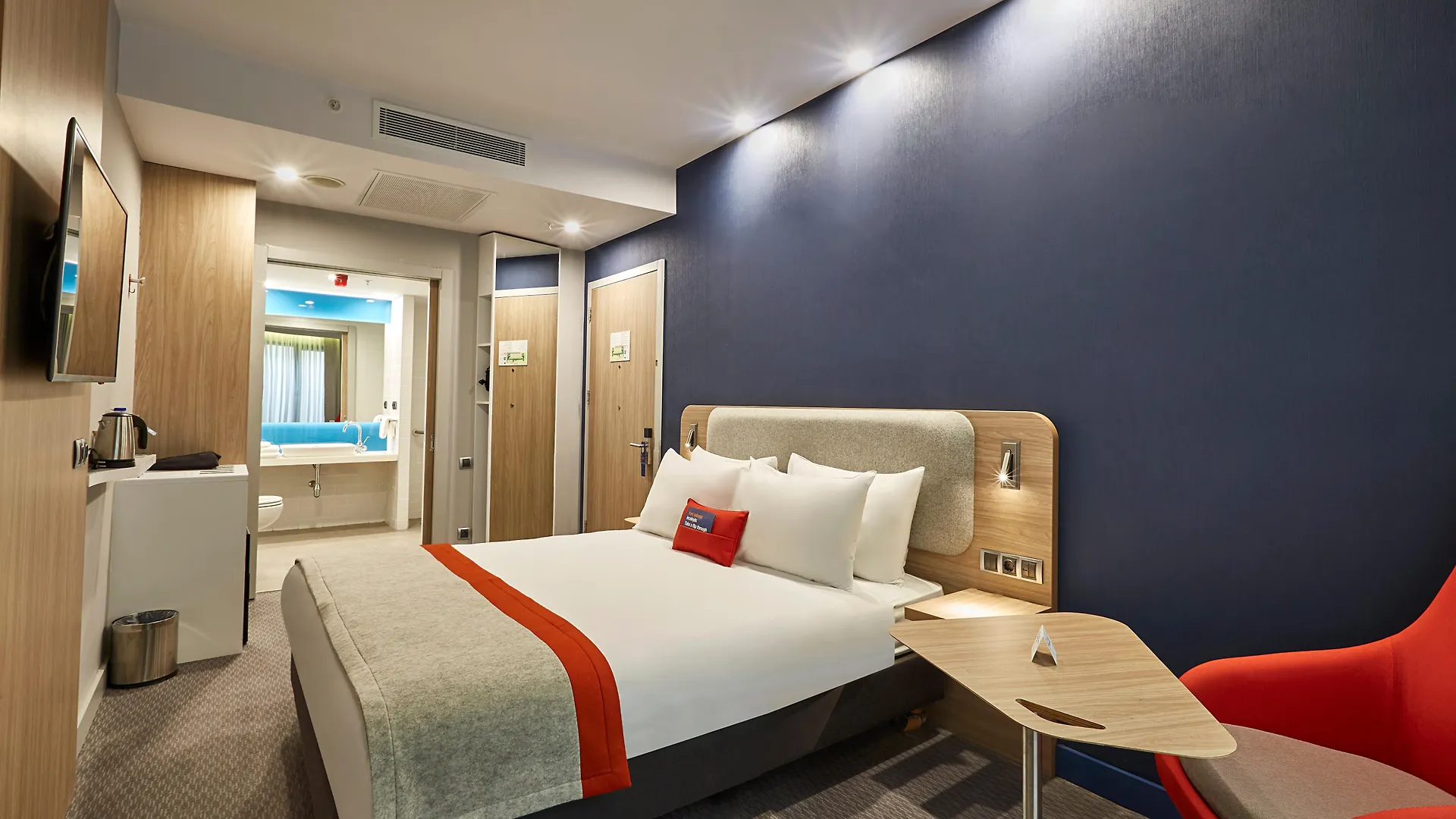 Holiday Inn Express - Istanbul - Atakoy Metro By Ihg Hotel